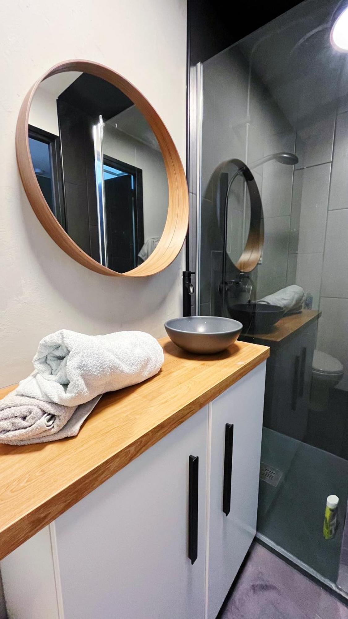 Les Appartements De Romain Et Julien Ντιζόν Εξωτερικό φωτογραφία